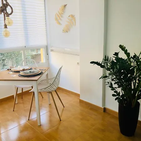 Moderno Malaga 公寓 贝纳尔马德纳