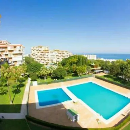 Moderno Malaga 贝纳尔马德纳