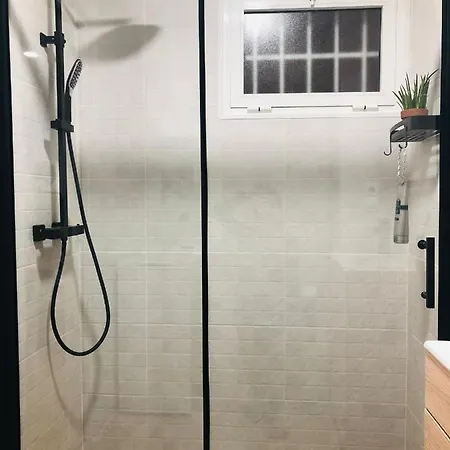 Moderno Malaga 贝纳尔马德纳